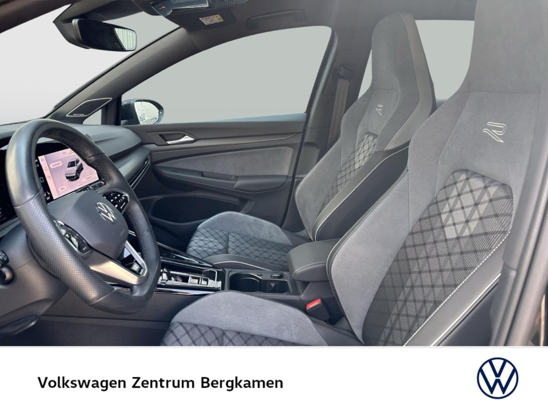Volkswagen Golf R-Line
