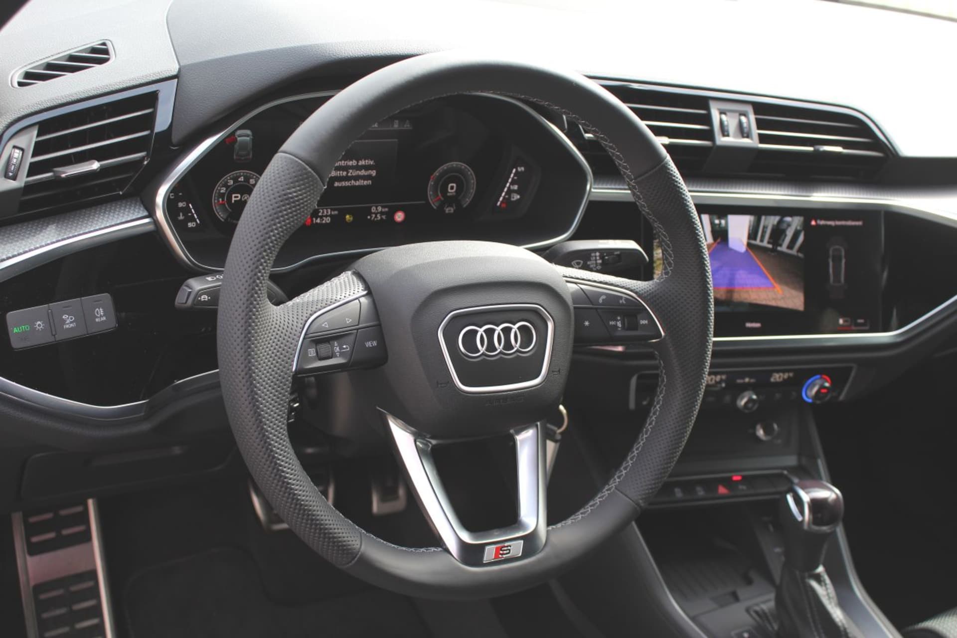 Audi Q3 SUV S line