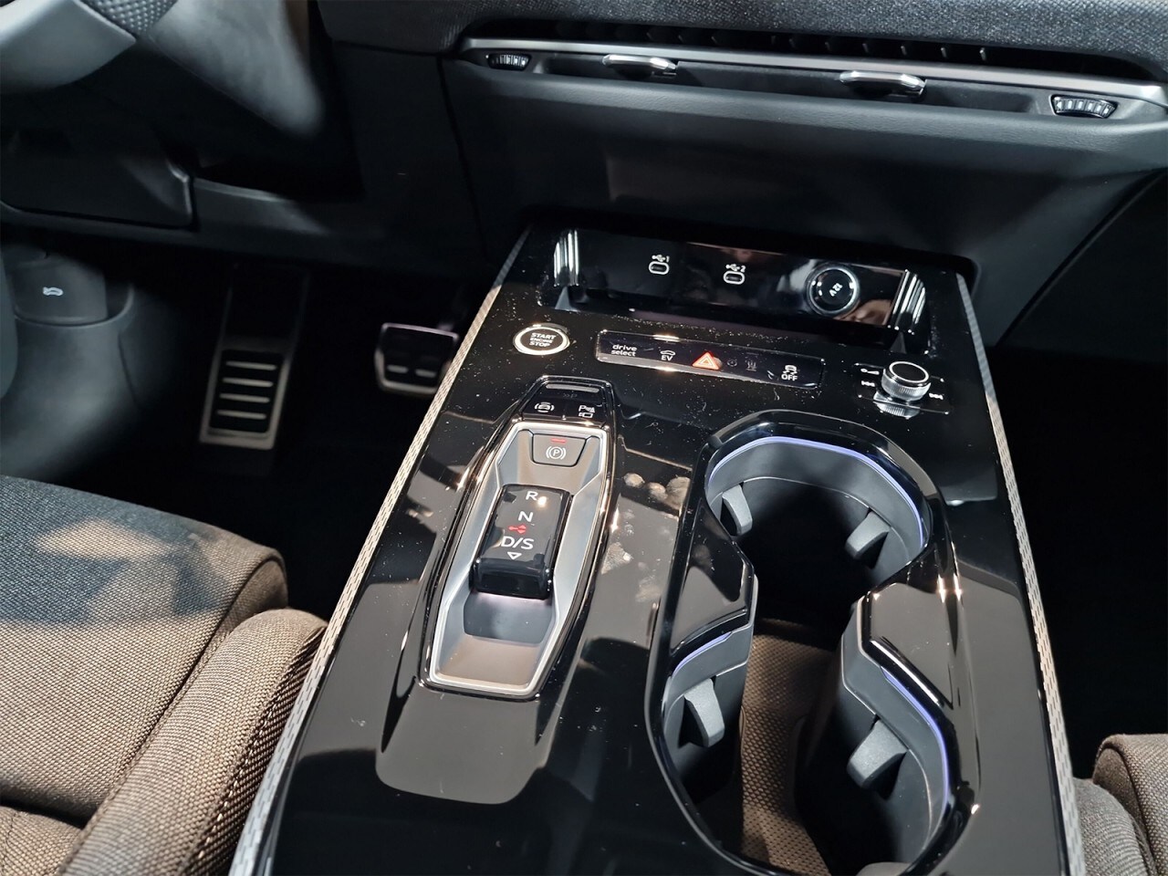 Image about Audi A5 Avant e-hybrid e-hybrid quattro 220 kW S tronic