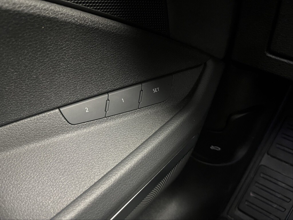 Image about Audi e-tron Sportback e-tron Sportback 55 quattro S line 300,00 kW