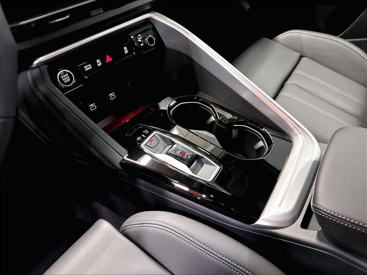 2025 Audi Q5 Premium Plus - Photo 10