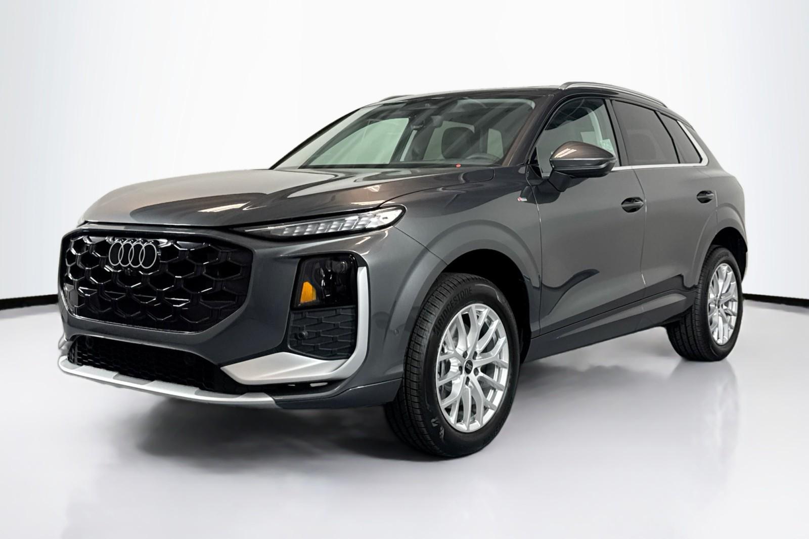 2026 Audi Q3 S line quattro's photo