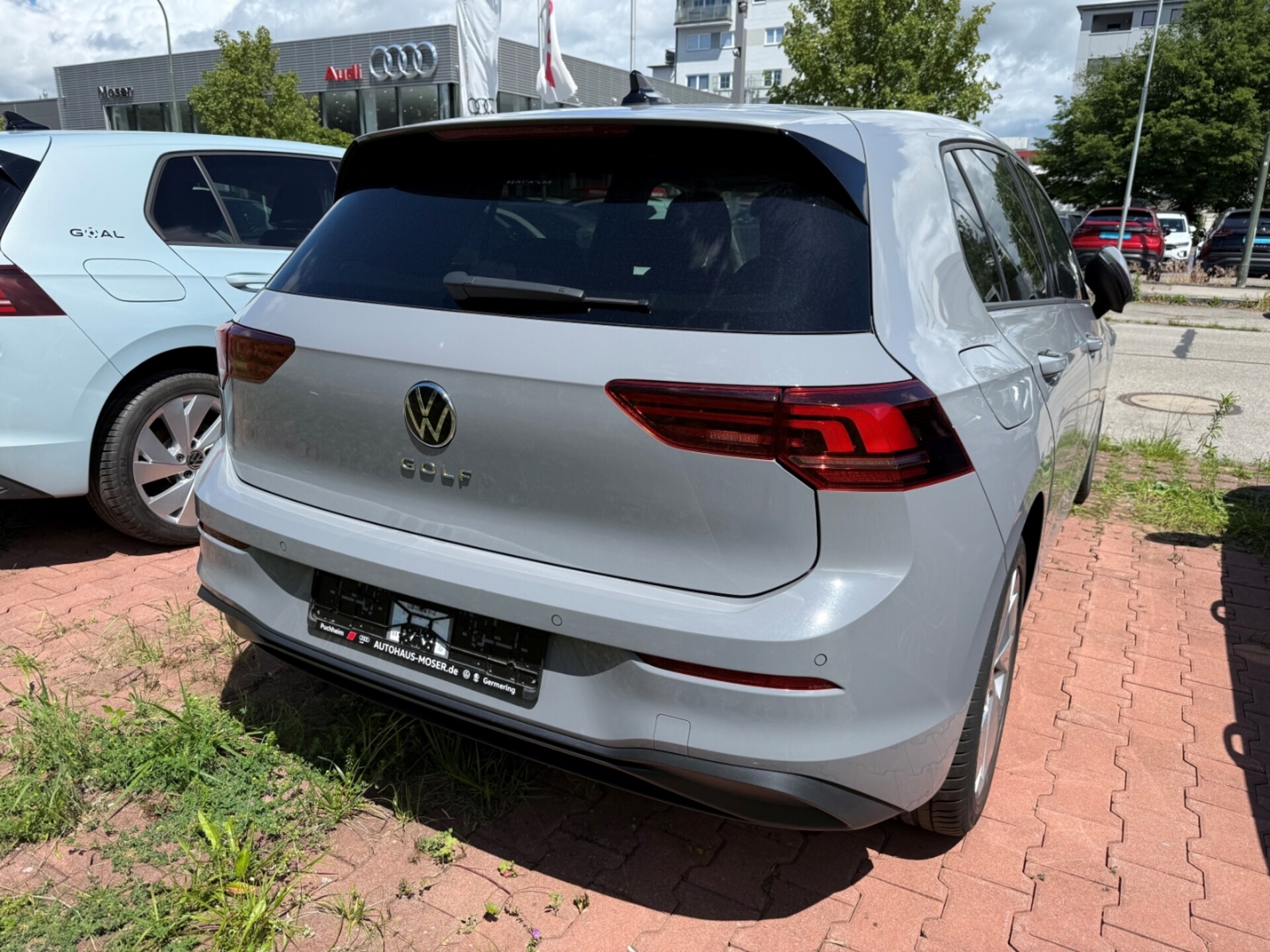 Volkswagen Golf Life