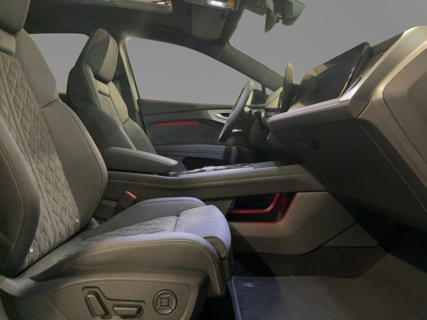Bild über Audi Q4 Sportback e-tron e-tron quattro performance 250 kW - für weitere Informationen kontaktieren Sie den Audi Partner