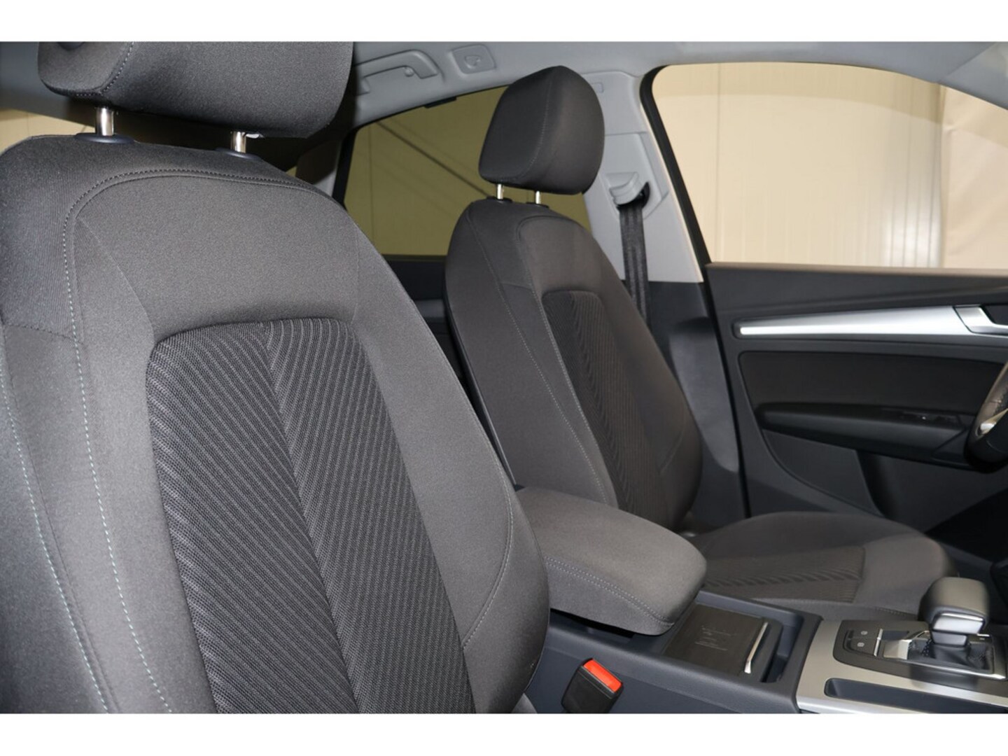 Bild über Audi Q5 Sportback 40 TDI quattro S tronic - für weitere Informationen kontaktieren Sie den Audi Partner