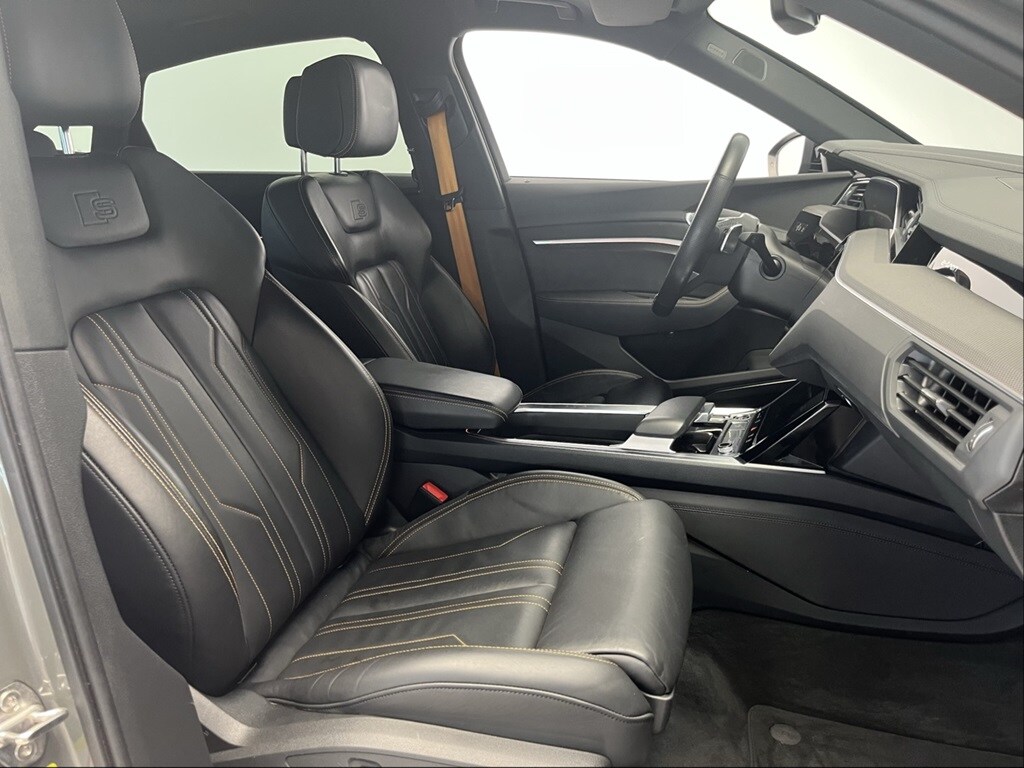 Image about Audi e-tron Sportback e-tron Sportback 55 quattro S line 300,00 kW