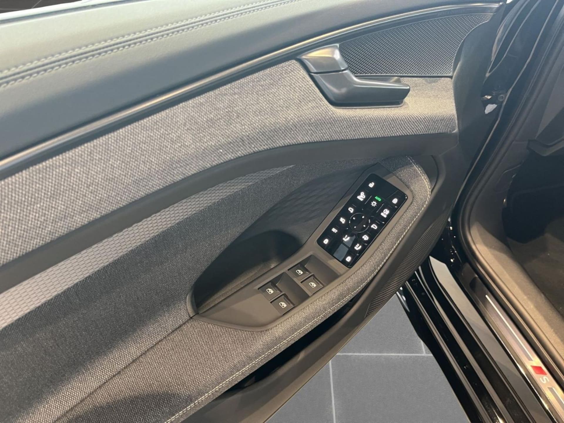 Audi A6 Avant edition one