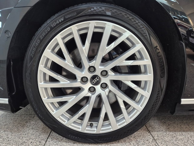 Audi A8 55 TFSI quattro 250 340 kW hp tiptronic 6