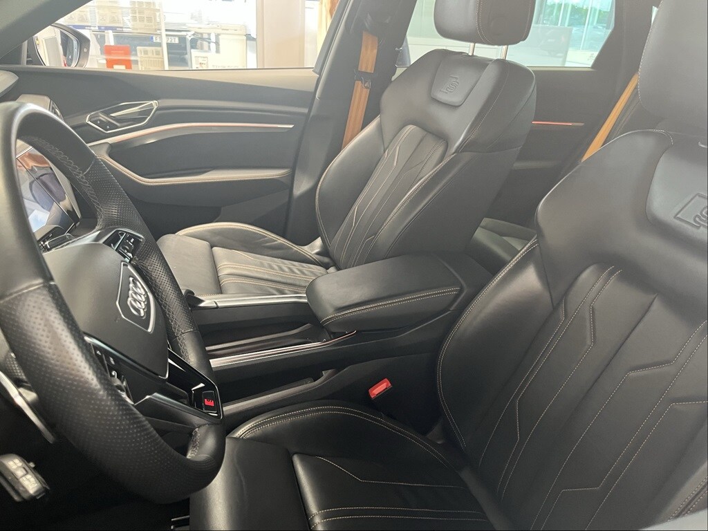 Image about Audi e-tron Sportback e-tron Sportback 55 quattro S line 300,00 kW