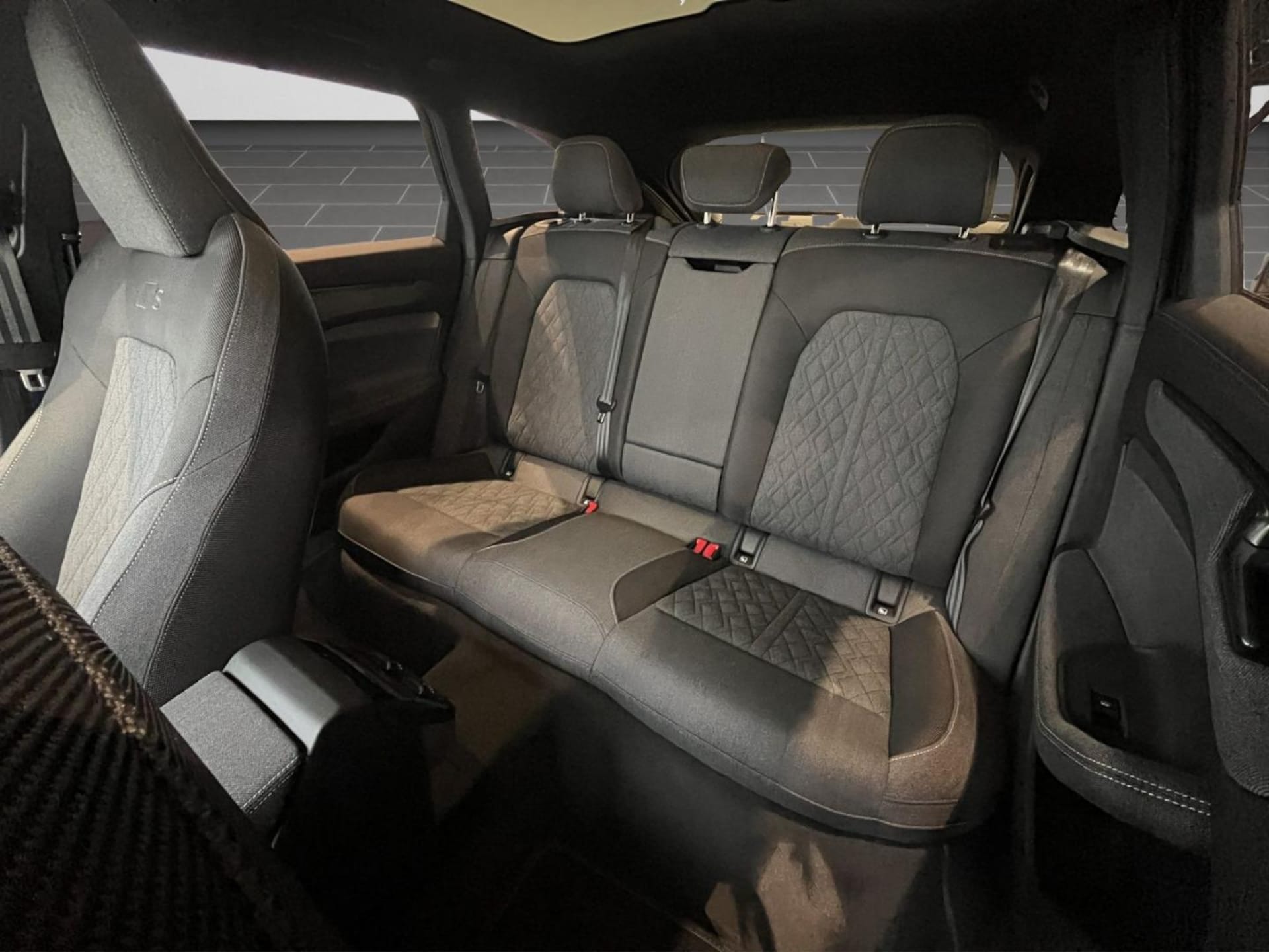 Audi A6 Avant edition one