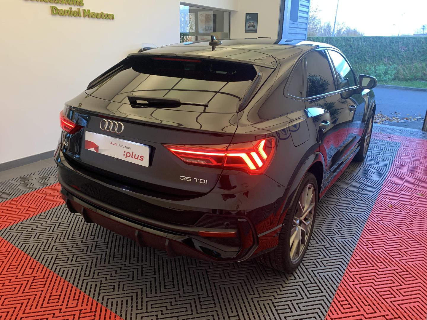 Image about Audi Q3 Sportback S line 35 TDI 110 kW (150 ch) S tronic