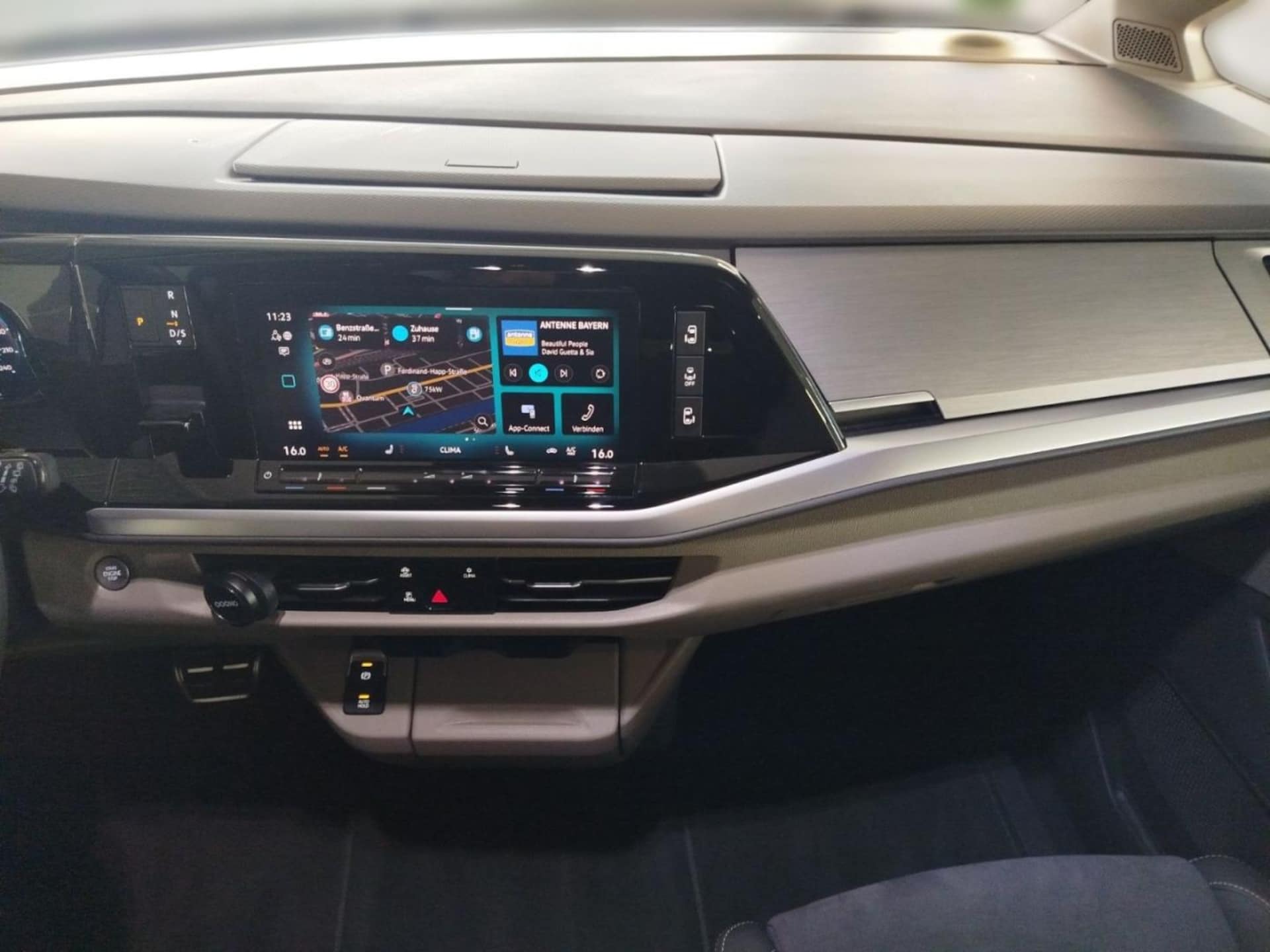 Volkswagen Multivan Life