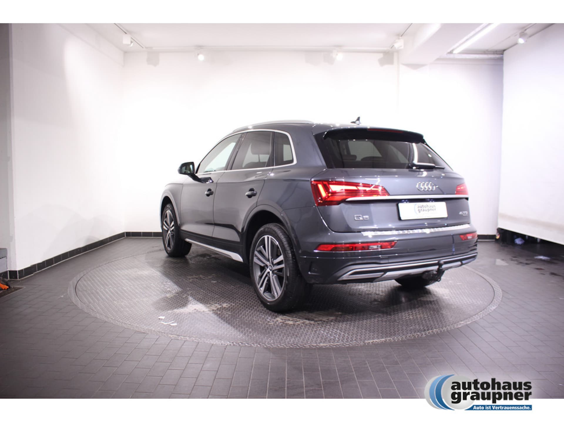 Audi Q5 SUV Advanced