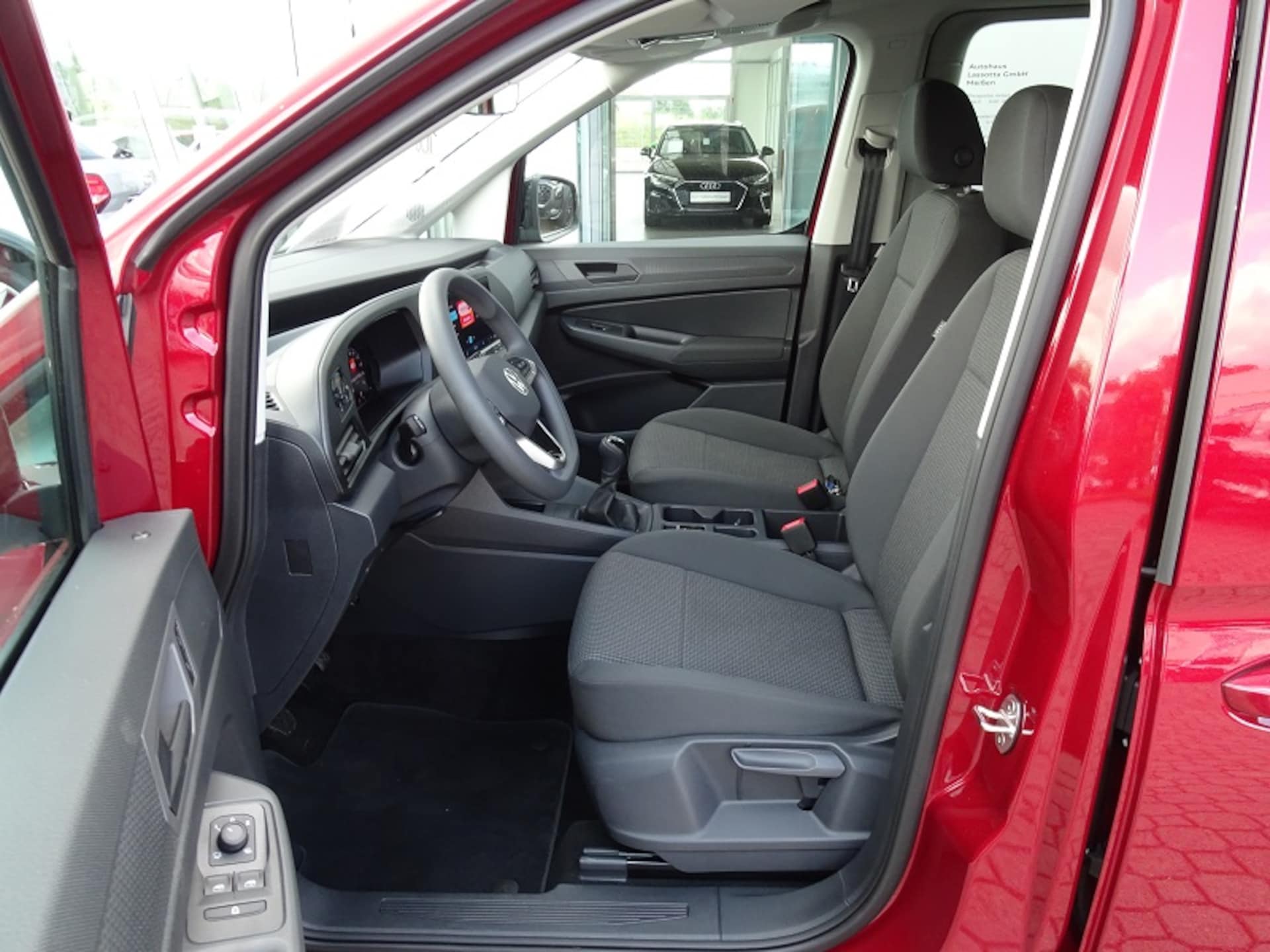 Volkswagen Caddy Maxi Basis-Modell