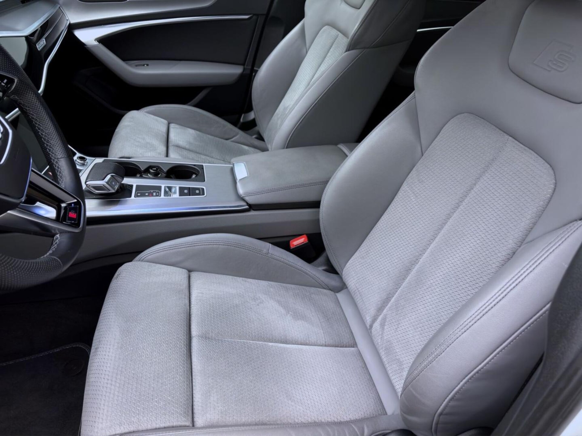 Audi S6 Avant