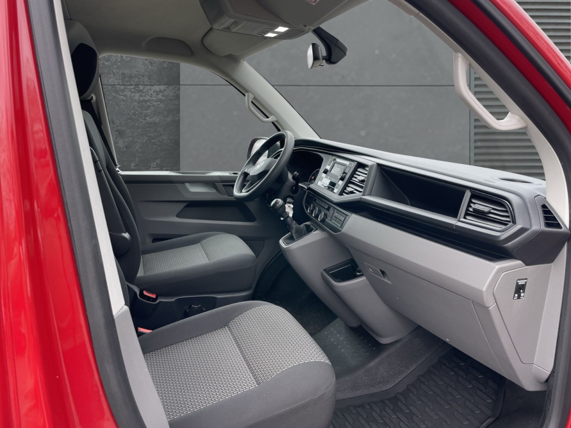 Volkswagen T6.1 Transporter Kasten langer Radstand