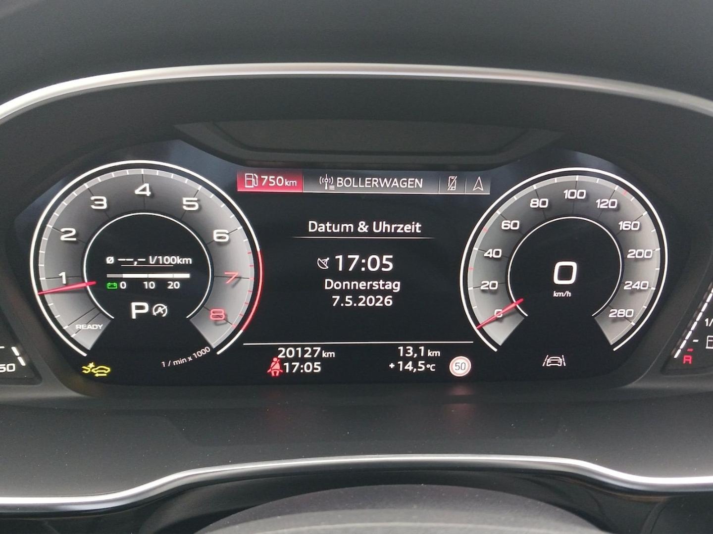 Bild über Audi Q3 advanced 35 TFSI S tronic - für weitere Informationen kontaktieren Sie den Audi Partner