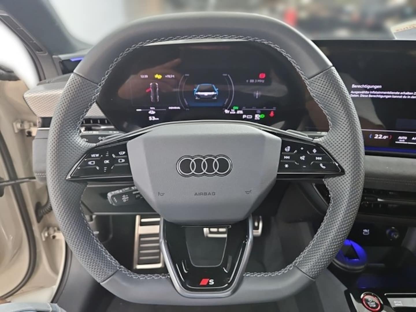 Bild über Audi A6 Avant e-tron e-tron - für weitere Informationen kontaktieren Sie den Audi Partner