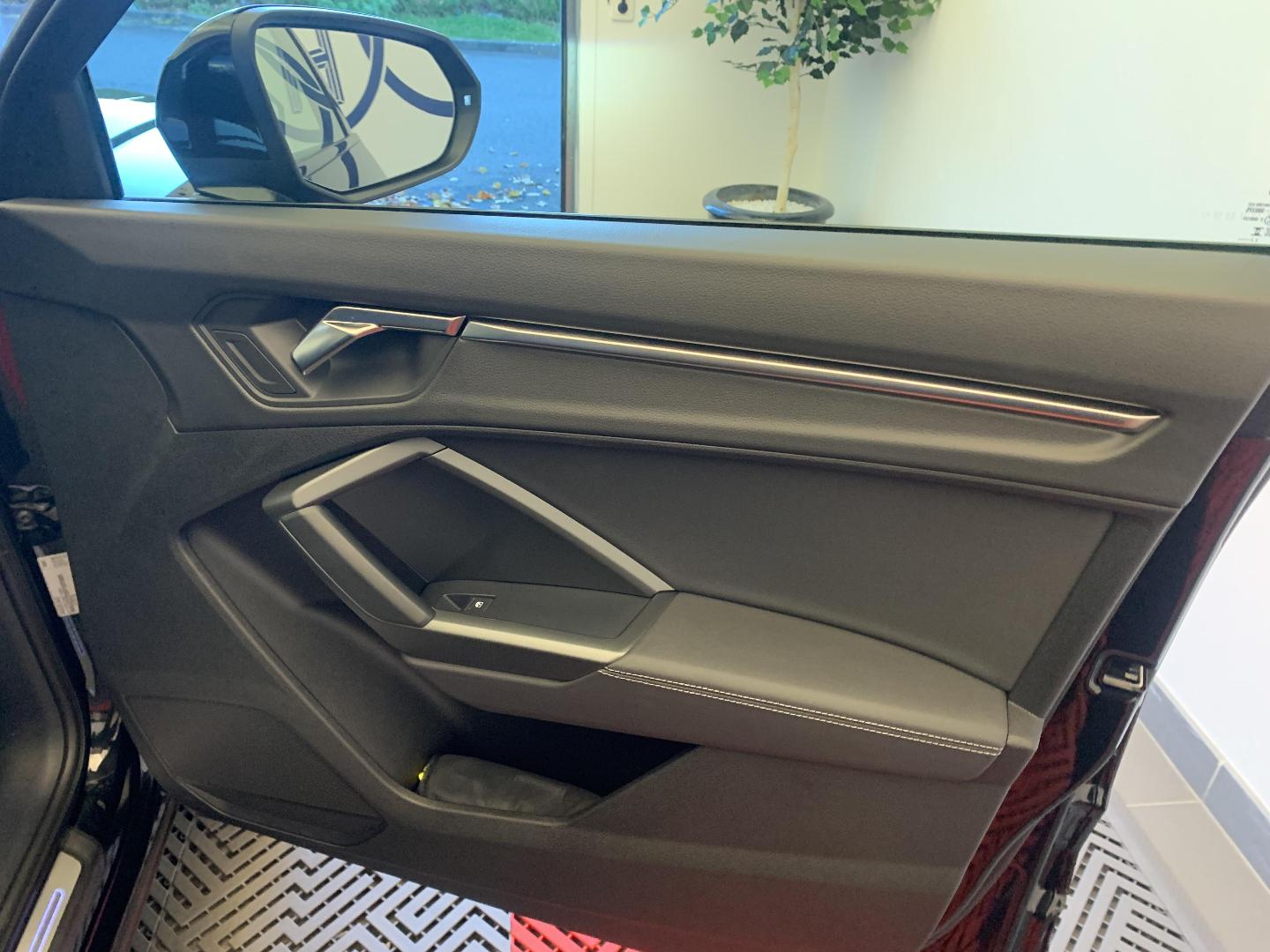 Image about Audi Q3 Sportback S line 35 TDI 110 kW (150 ch) S tronic