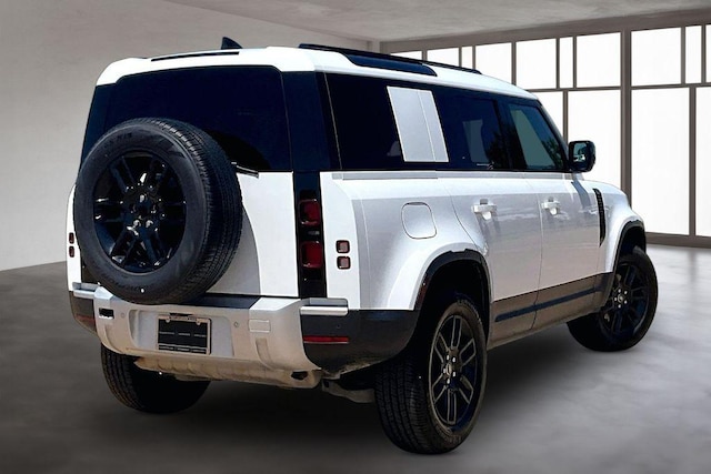 2025 Land Rover Defender