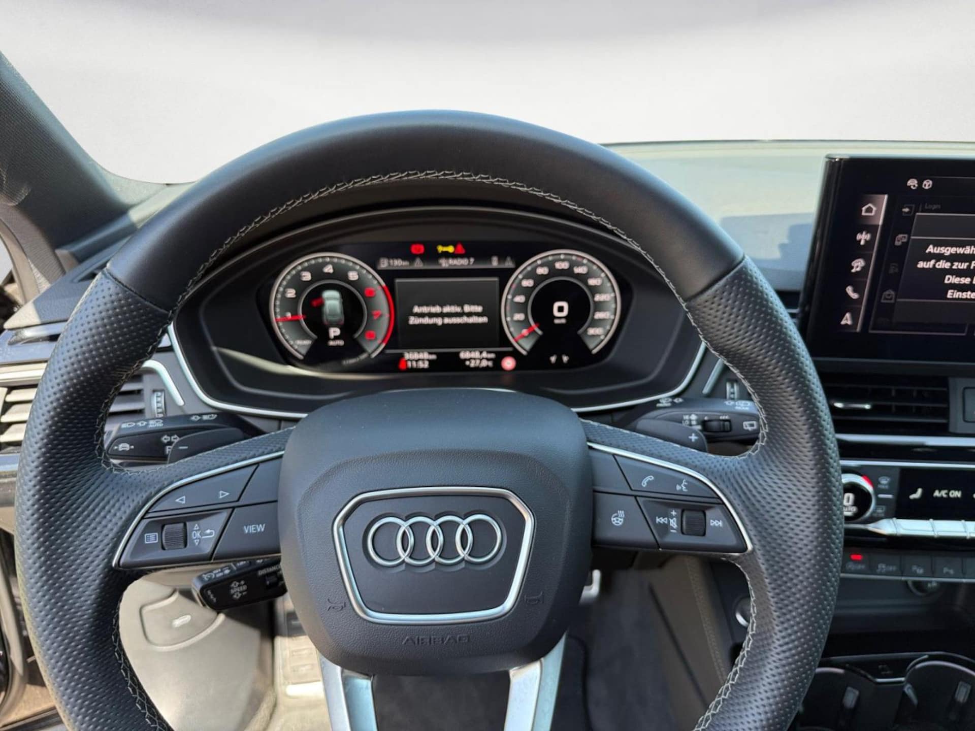 Audi A4 Avant S line
