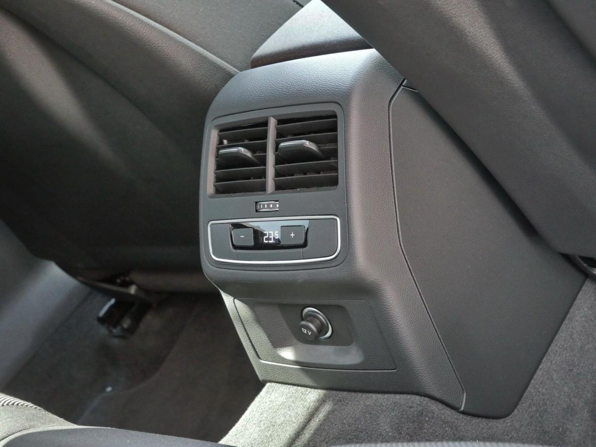 Audi A4 Avant S line