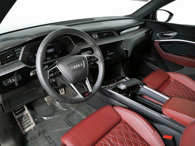 2024 Audi SQ8 Sportback e-tron