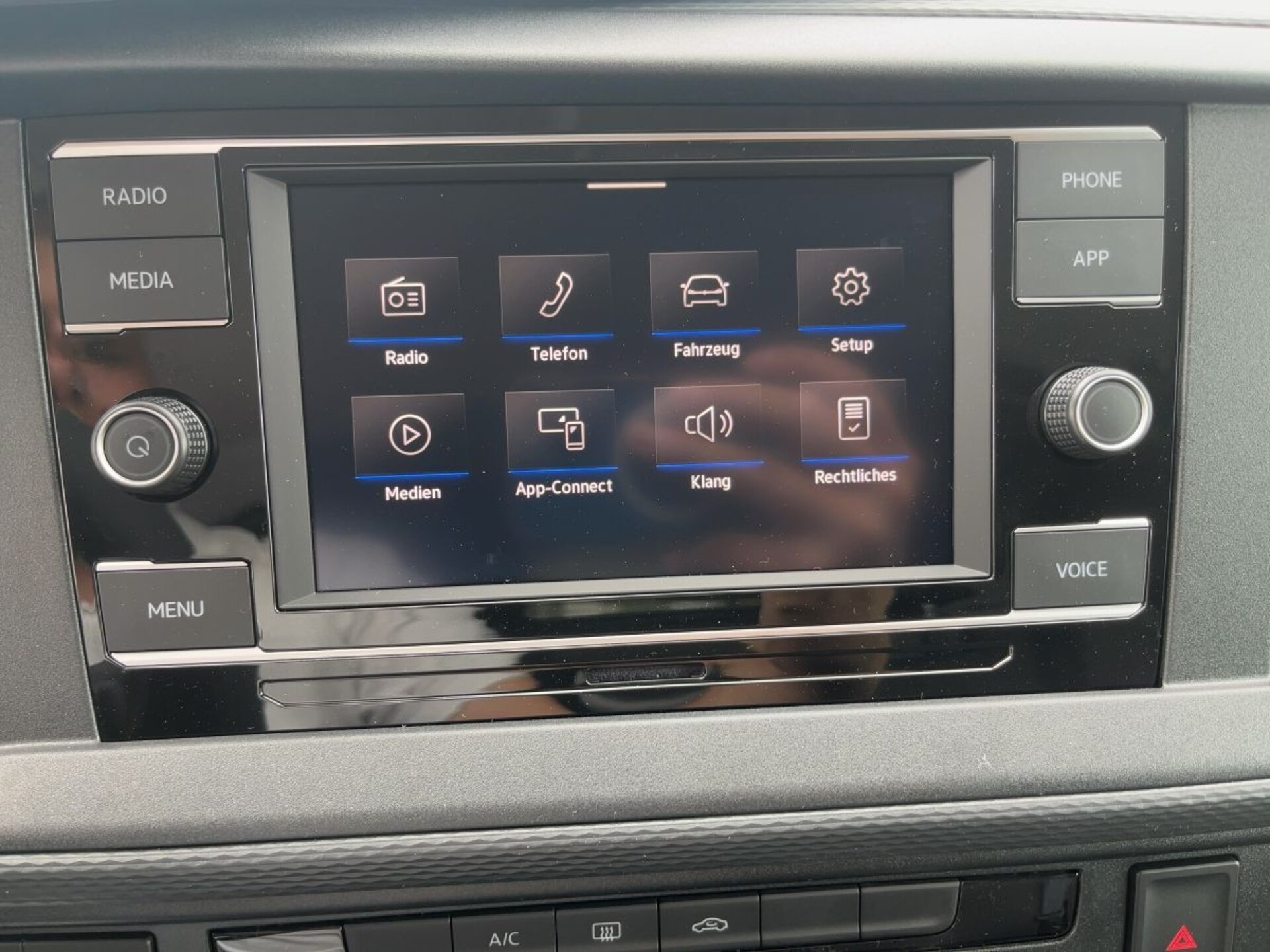 Volkswagen T6.1 Transporter Kasten kurzer Radstand