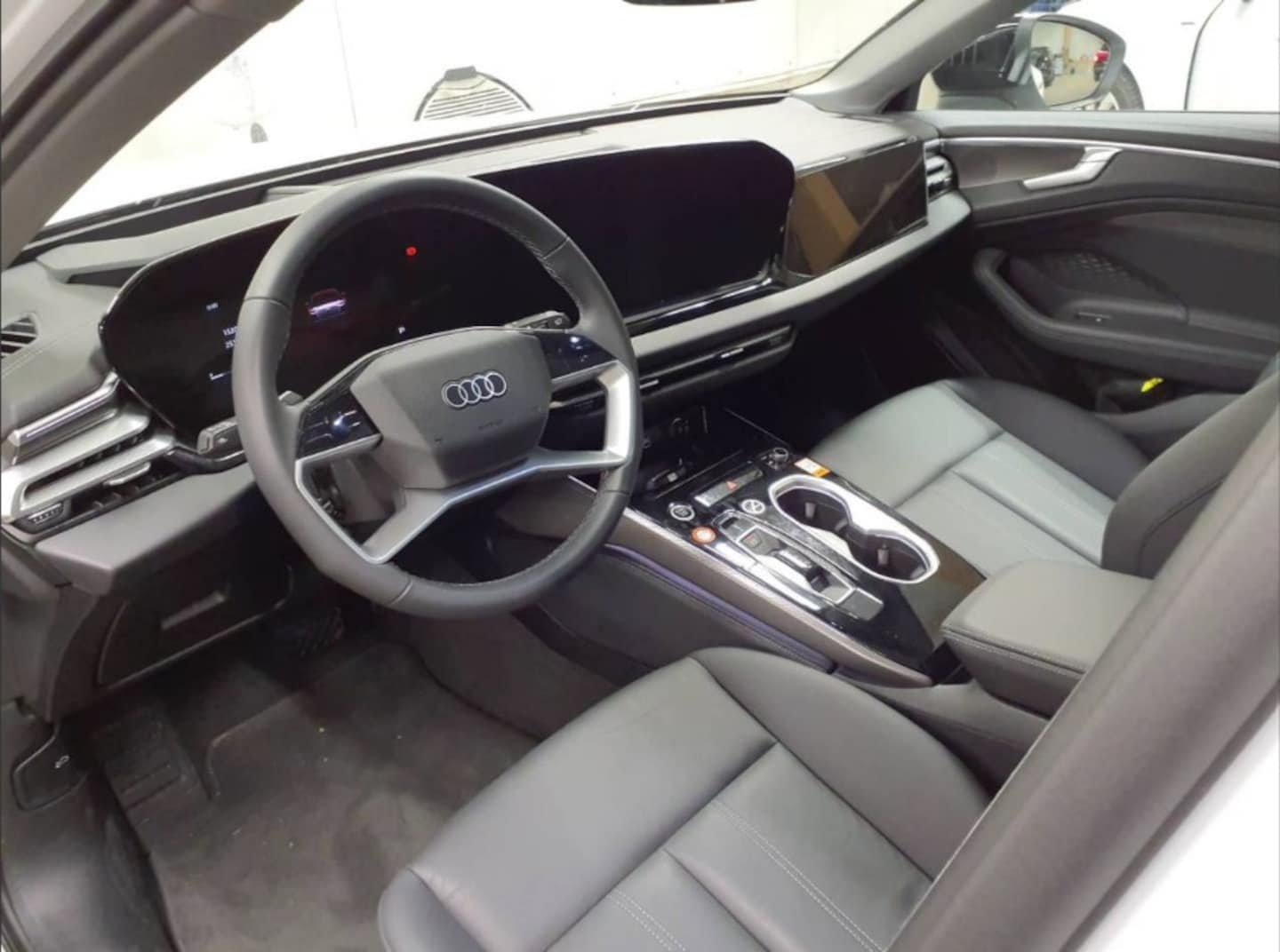 Bild über Audi A6 Avant TDI quattro 150 kW S tronic - für weitere Informationen kontaktieren Sie den Audi Partner