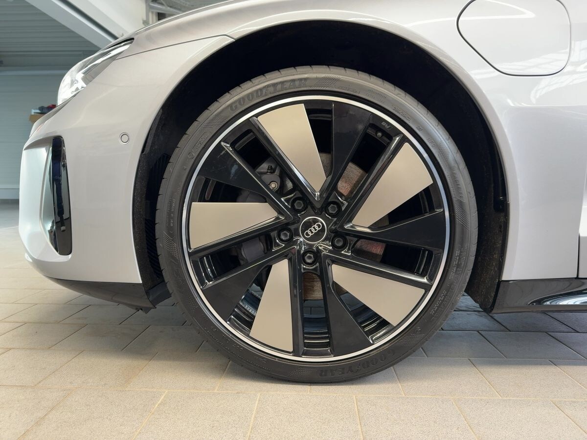 Image about Audi e-tron GT e-tron quattro