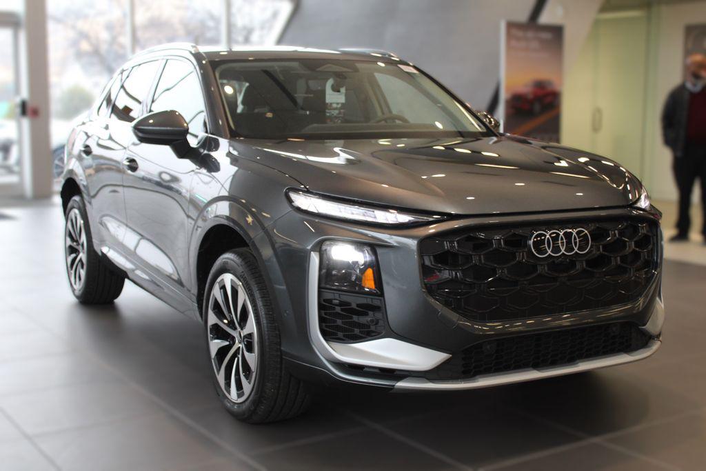 2026 Audi Q3 S line quattro's photo
