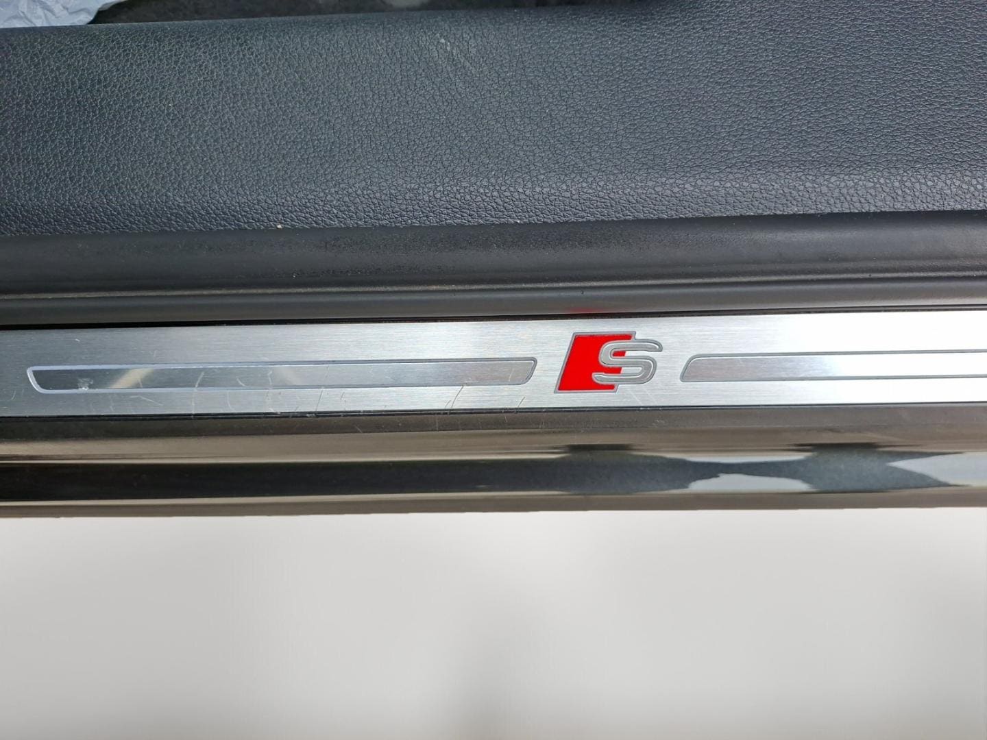 Bild über Audi Q3 S line 35 TFSI Schaltgetriebe - für weitere Informationen kontaktieren Sie den Audi Partner