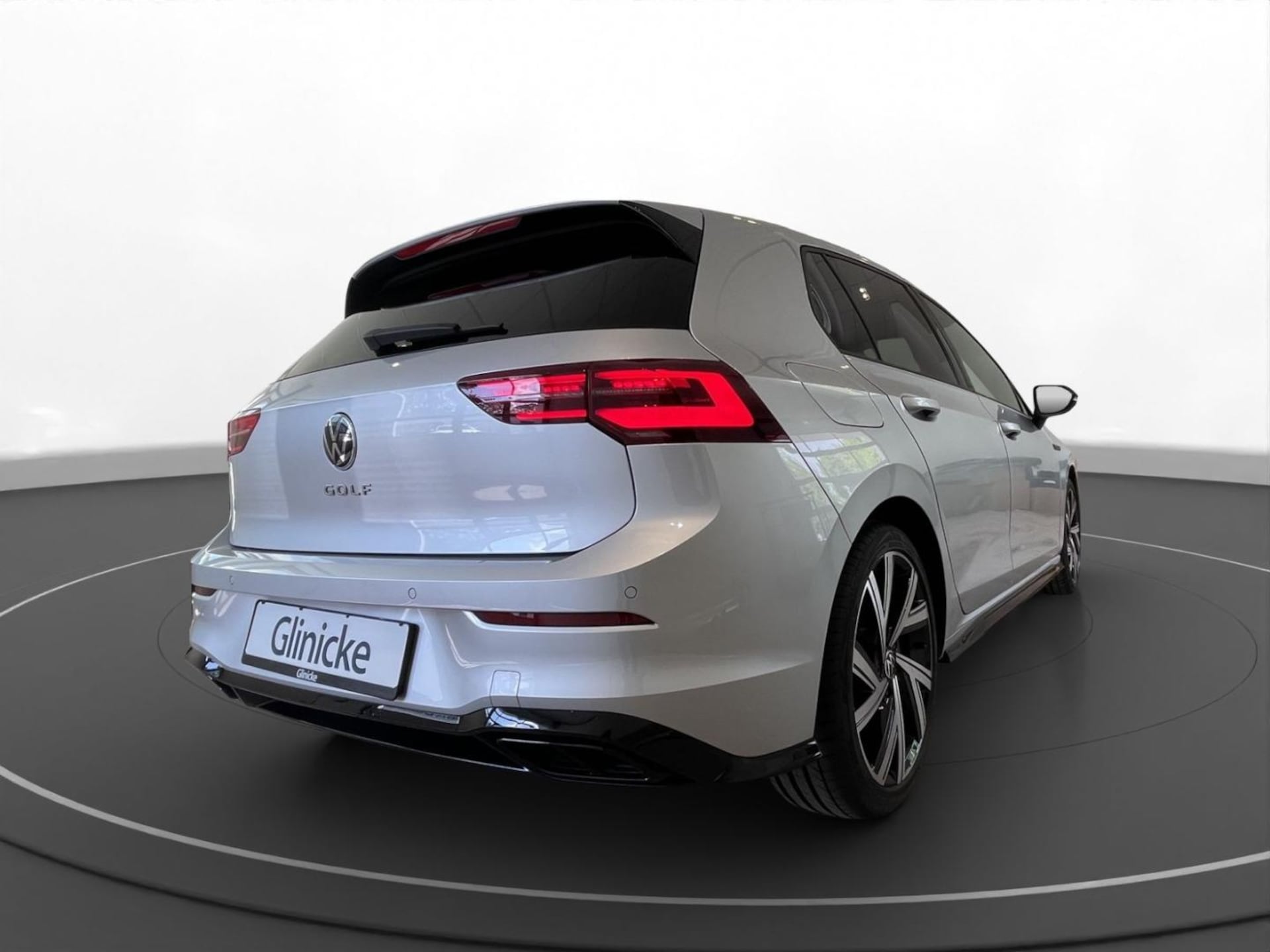 Volkswagen Golf R-Line