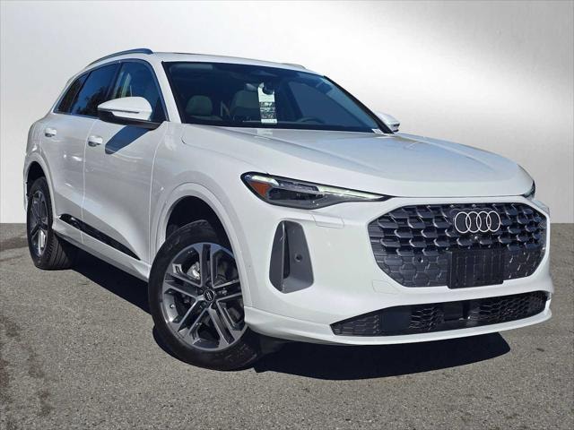 2025 Audi New Q5 Premium Plus's photo