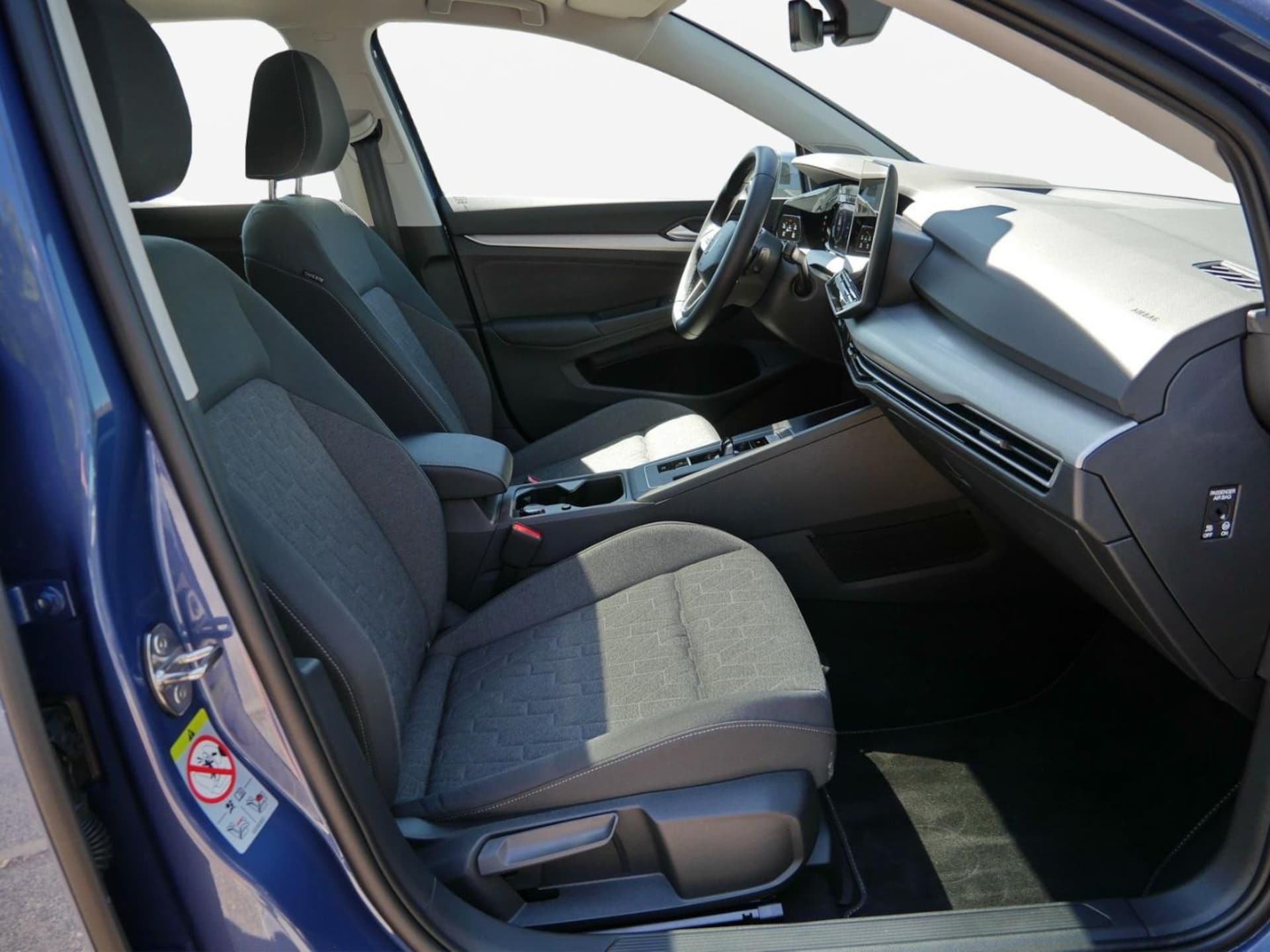 Volkswagen Golf Life