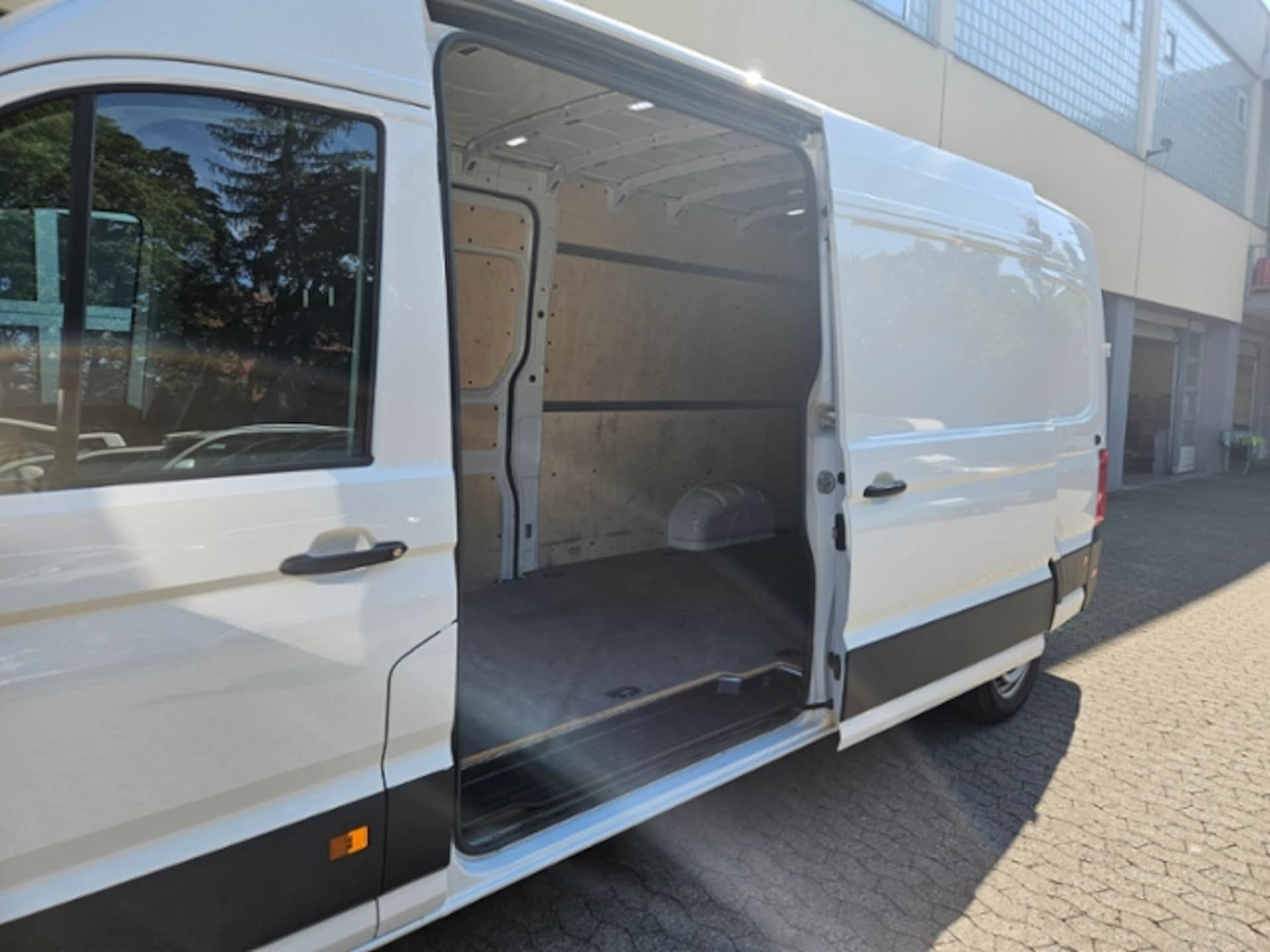 Volkswagen Crafter Kasten langer Radstand