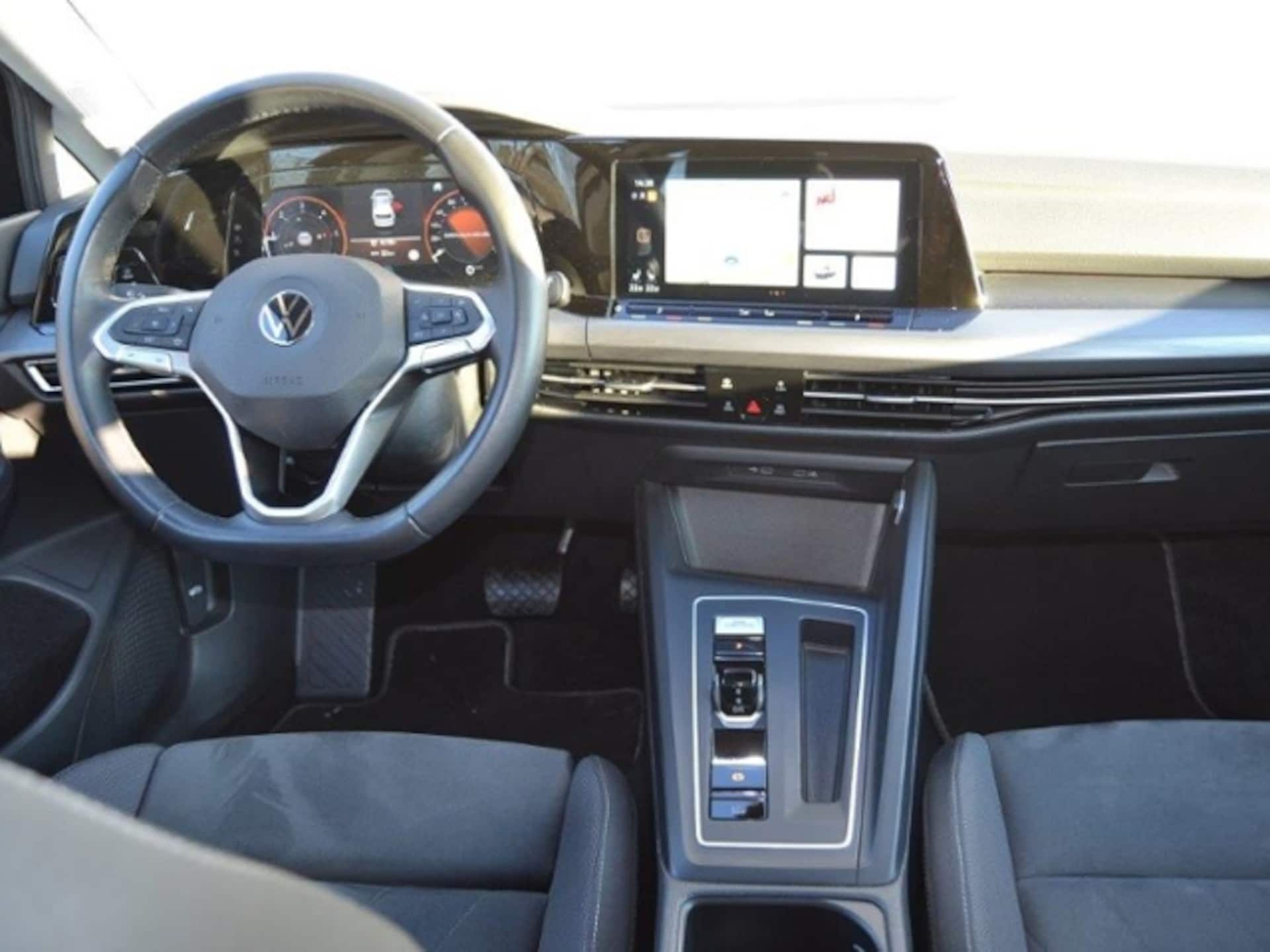 Volkswagen Golf Style