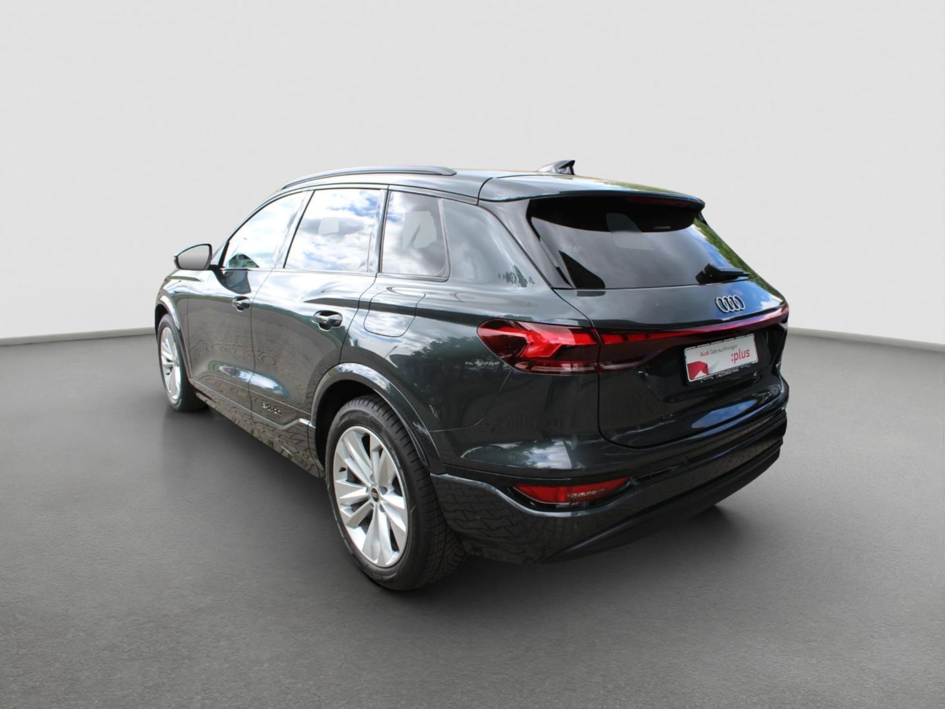 Audi Q6 SUV e-tron