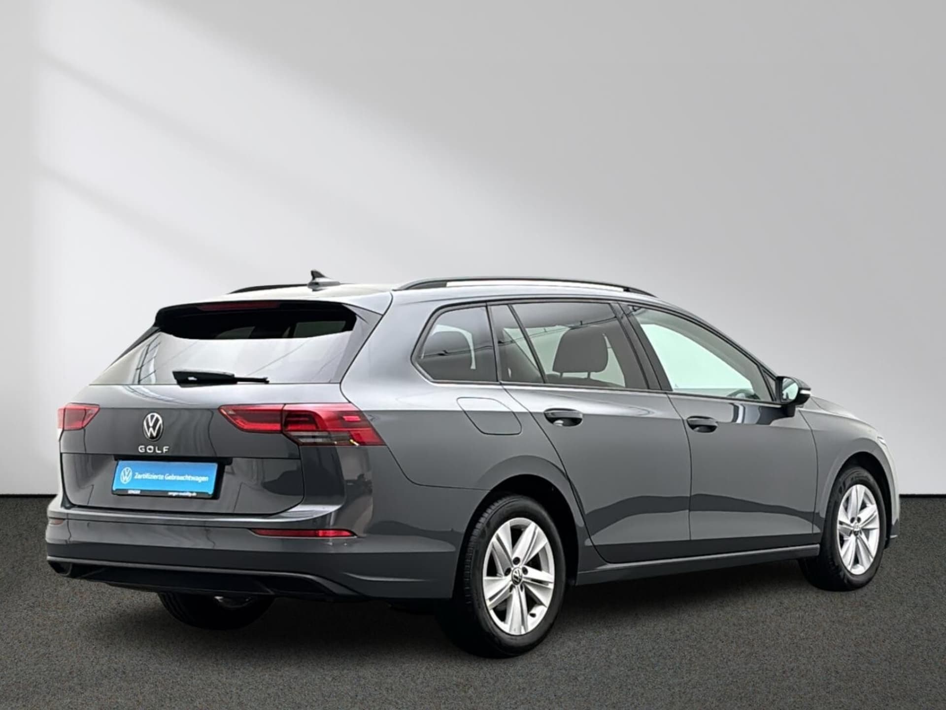 Volkswagen Golf Variant Life