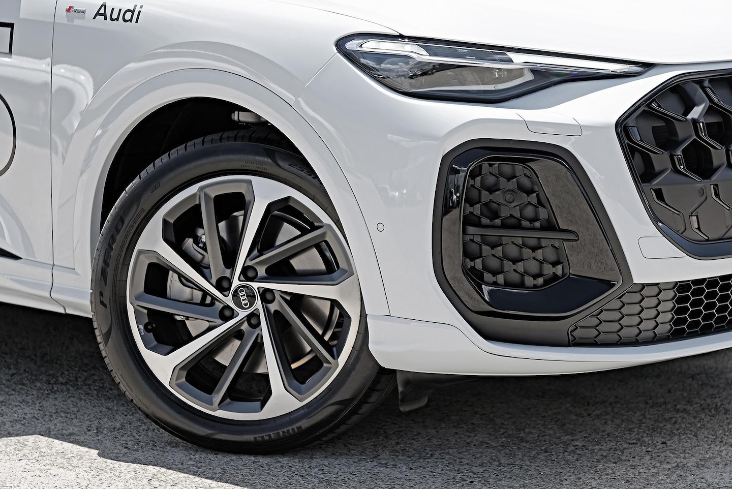 Image about Audi Q5 SUV TDI quattro 150 kW sport