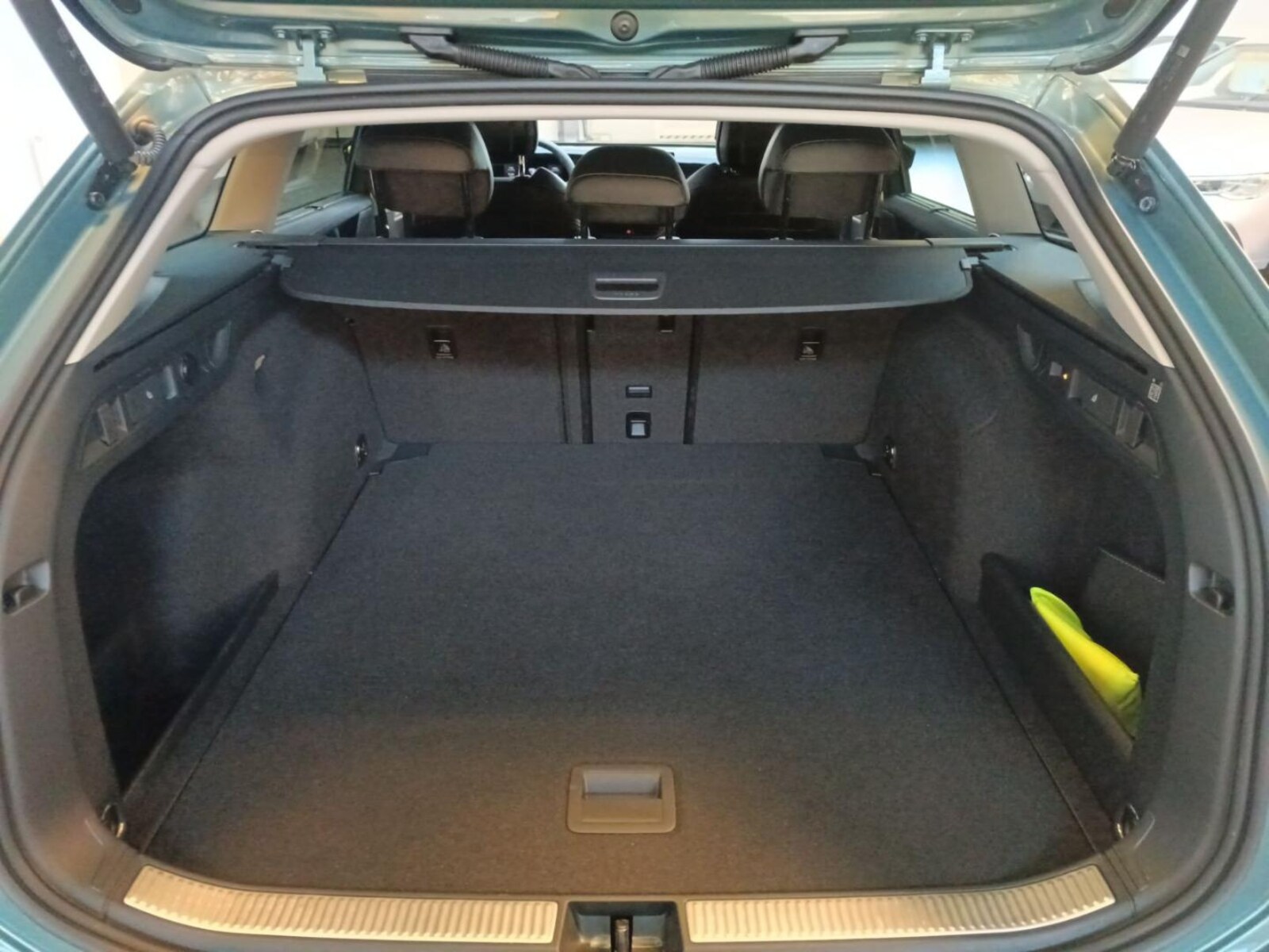 Volkswagen Passat – Bild 7
