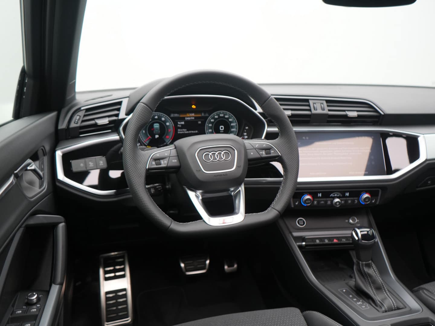 Bild über Audi Q3 TFSI 110 kW S tronic - für weitere Informationen kontaktieren Sie den Audi Partner