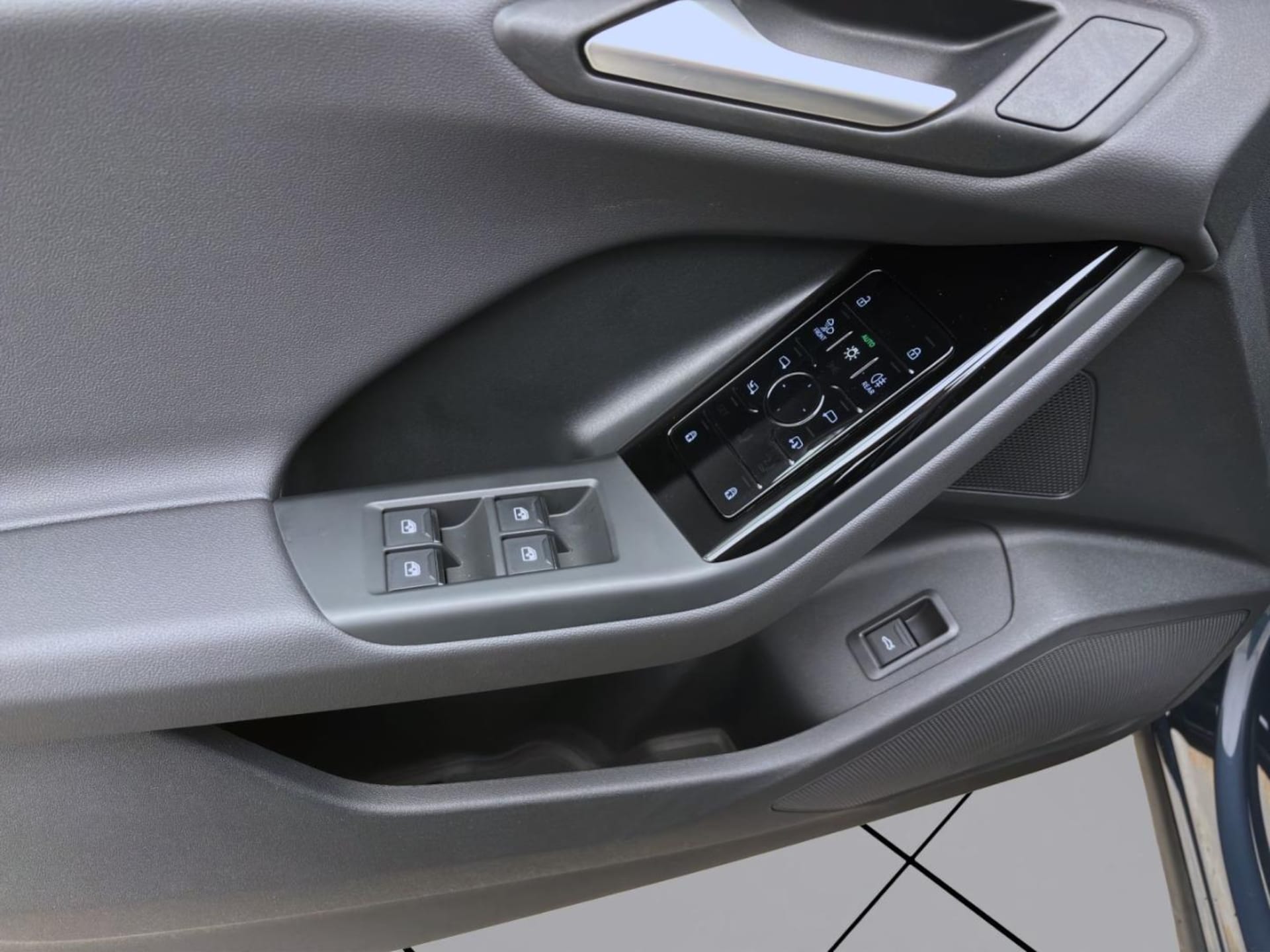 Audi Q6 SUV e-tron