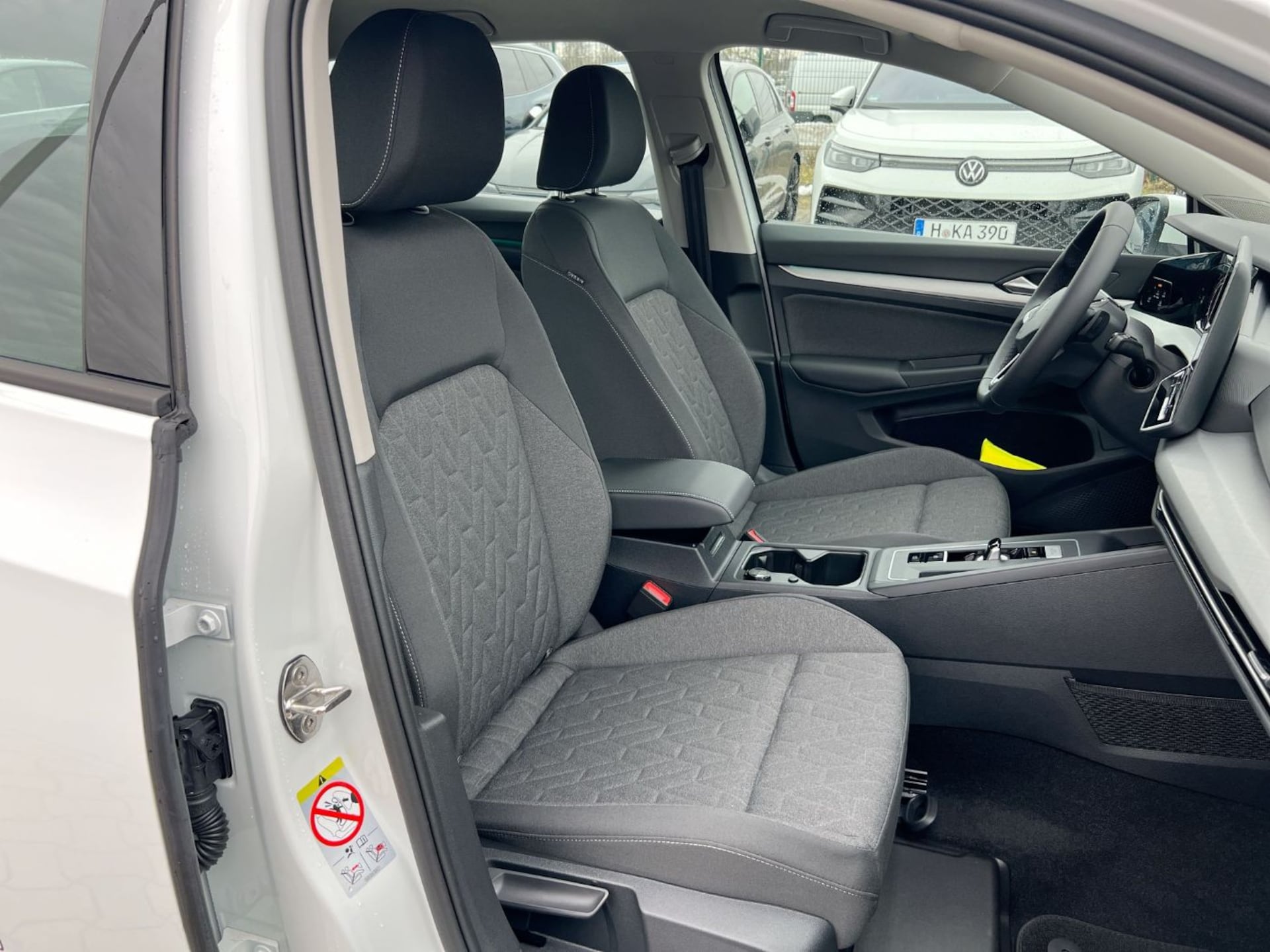 Volkswagen Golf Life