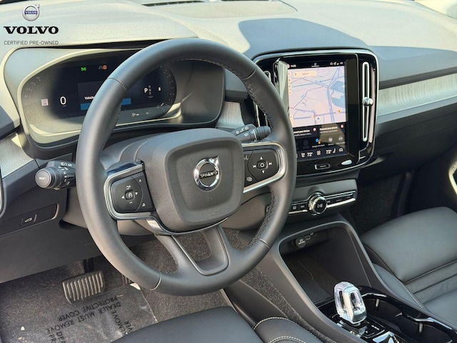 2026 Volvo XC40 Plus - Photo 25