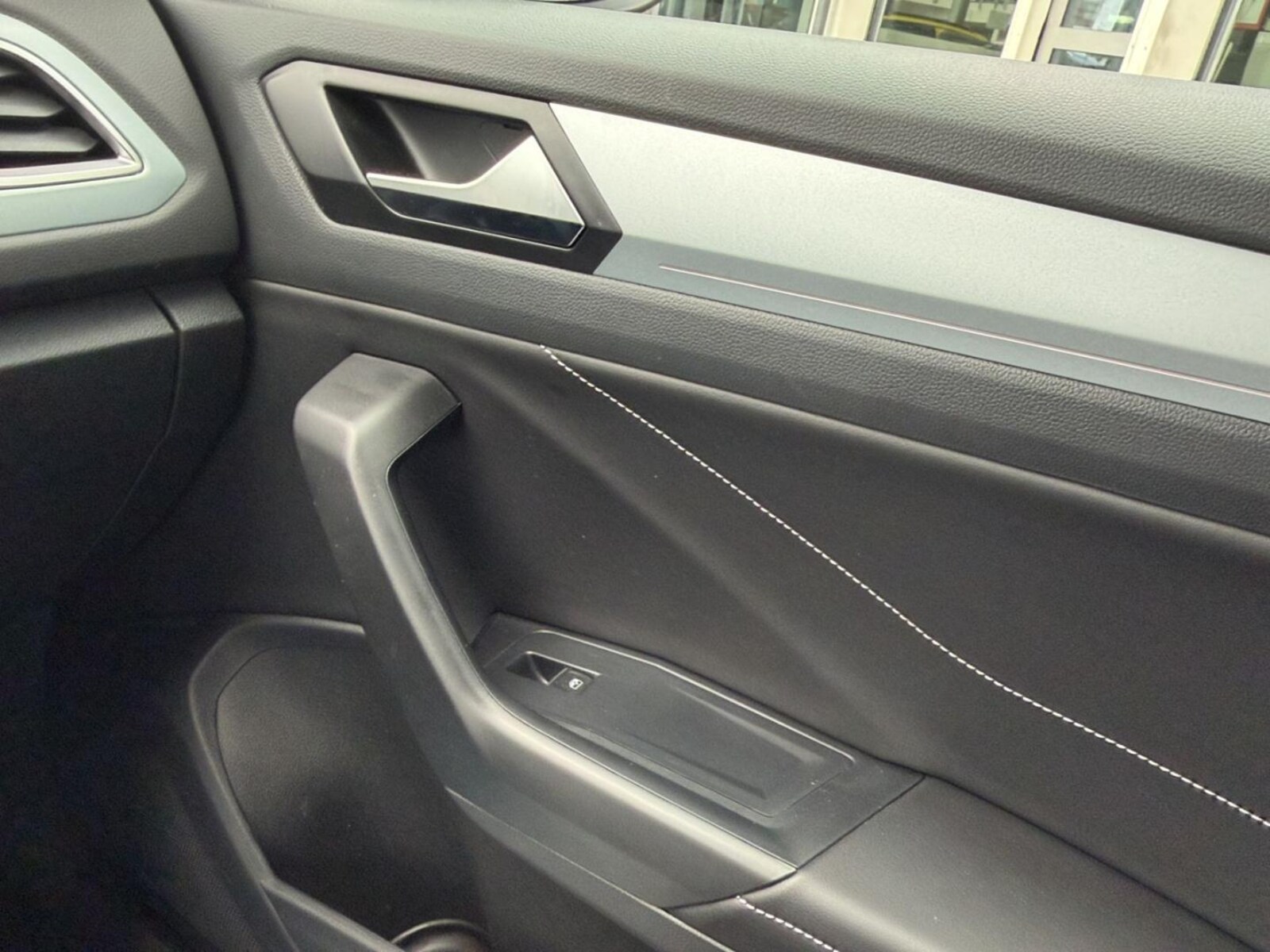 Volkswagen T-Roc – Bild 15