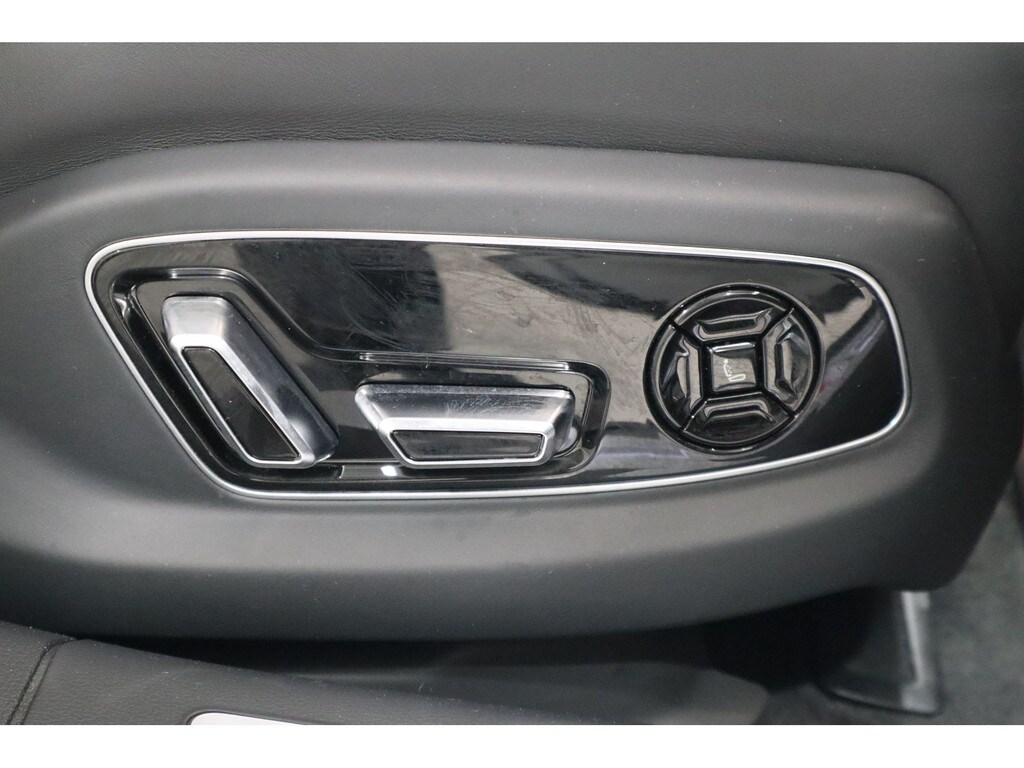 Image about Audi S8 TFSI quattro tiptronic