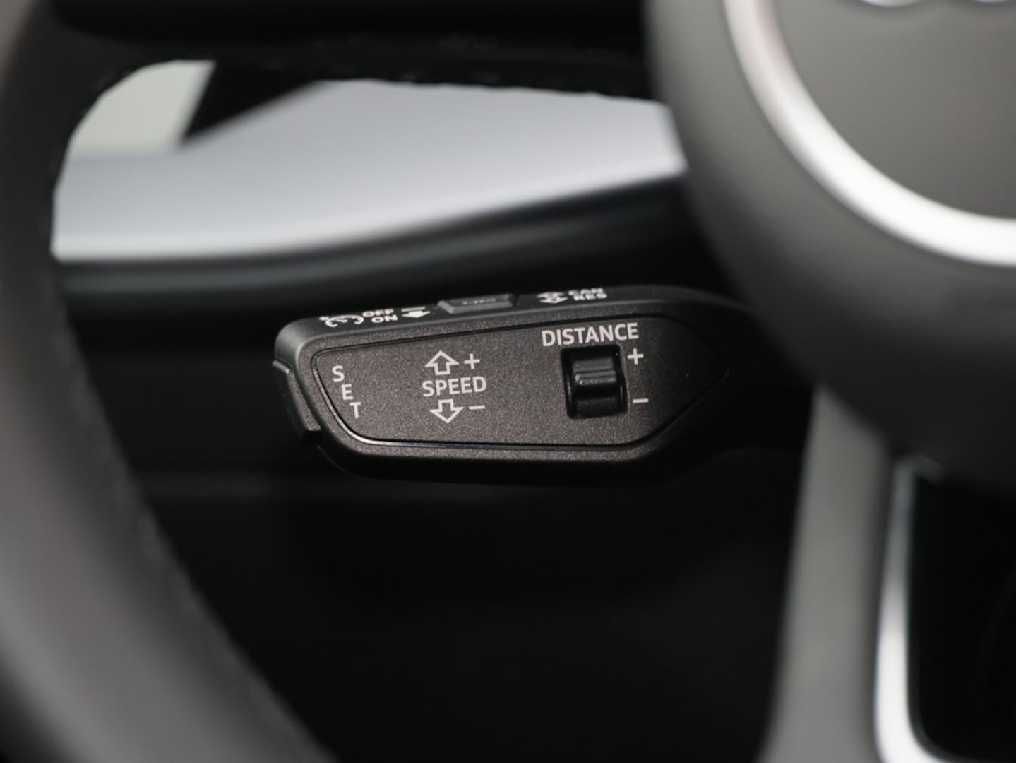 Bild über Audi A3 Sportback TFSI quattro S tronic - für weitere Informationen kontaktieren Sie den Audi Partner