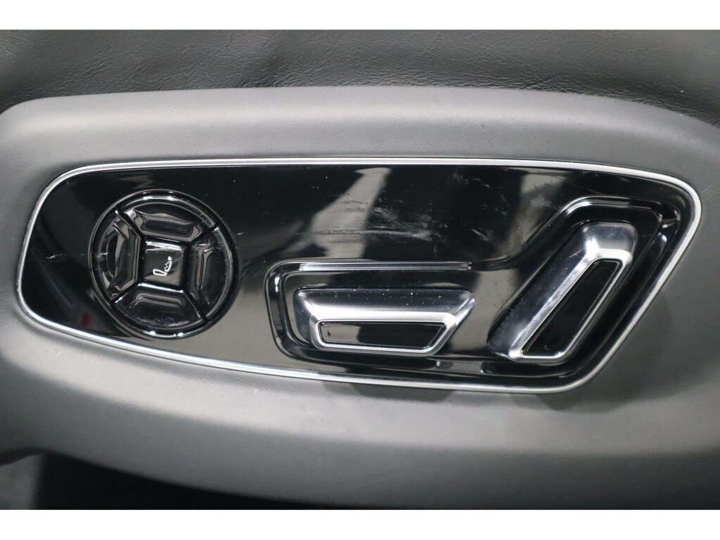 Image about Audi S8 TFSI quattro tiptronic