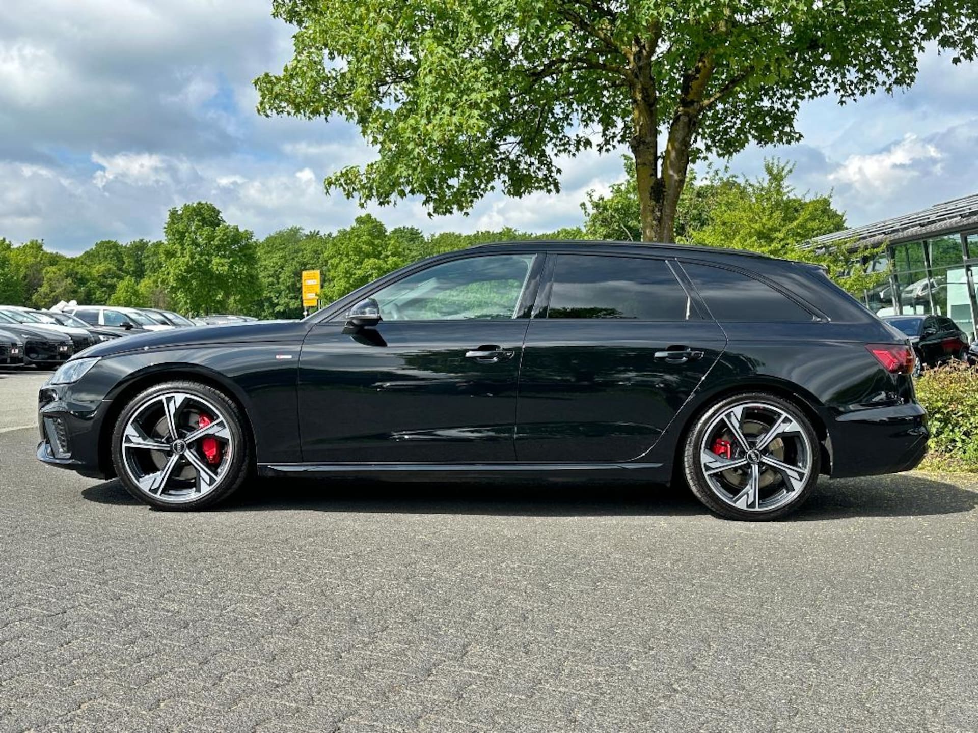 Audi A4 Avant S line
